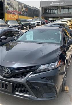 تۆیۆتا کامری